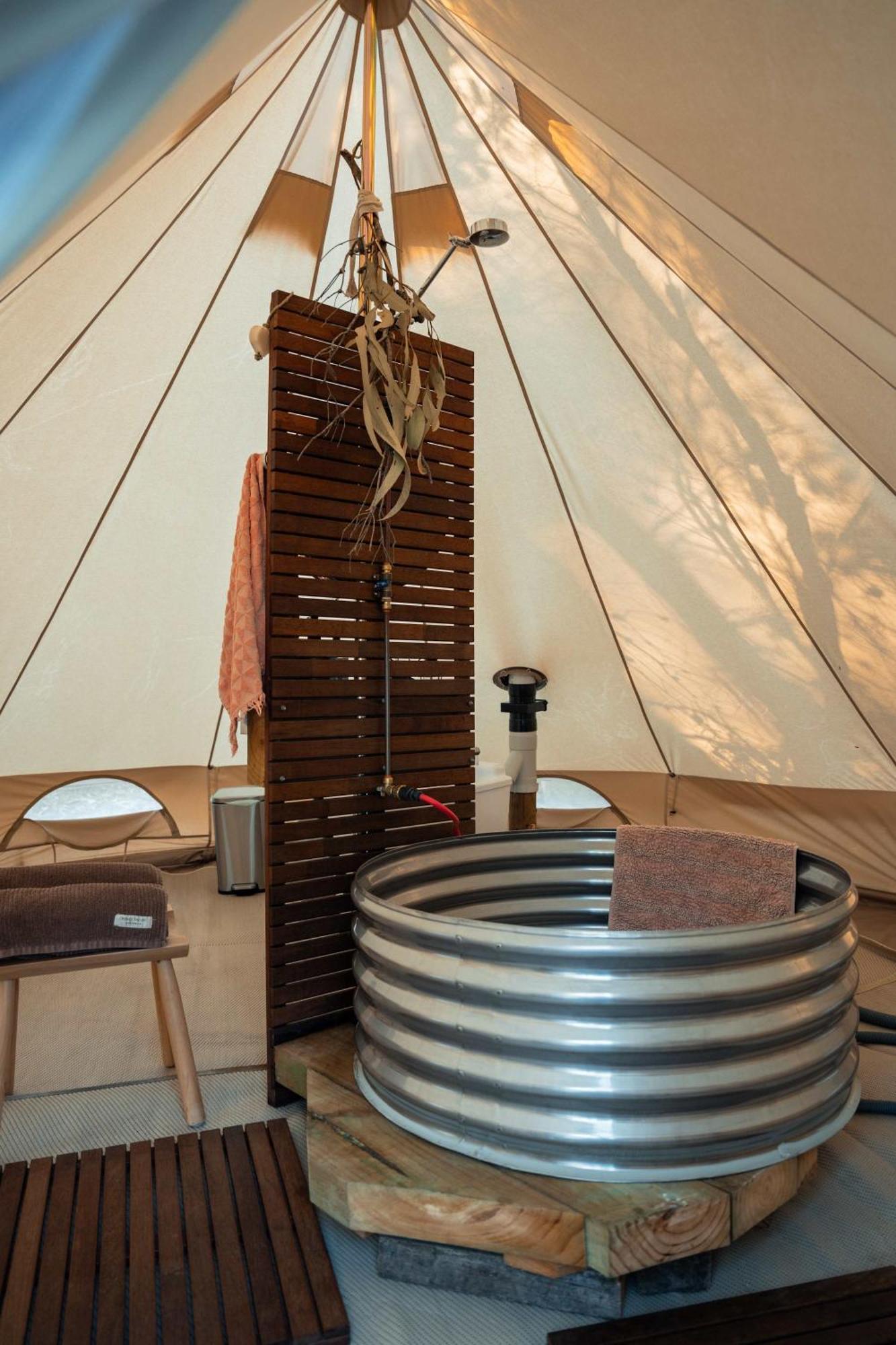 Hotel Numie - Freycinet Peninsula - Glamping - Heated - Waterfront Coles Bay Esterno foto